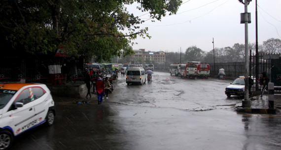 पाँचवटा प्रदेशमा बिहानैदेखि वर्षा, दिउँसो सातै प्रदेशमा हल्कादेखि भारी वर्षाको सम्भावना